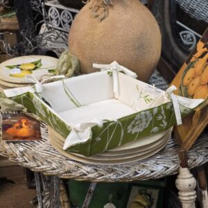 Green and White Napkin Holder