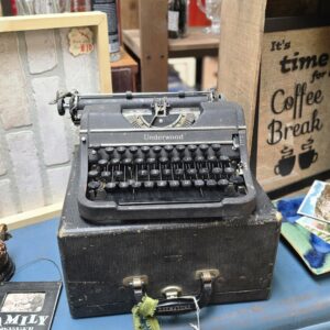 Vintage Underwood Typewriter
