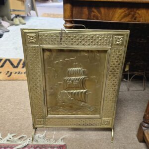Fire Screen with Clipper